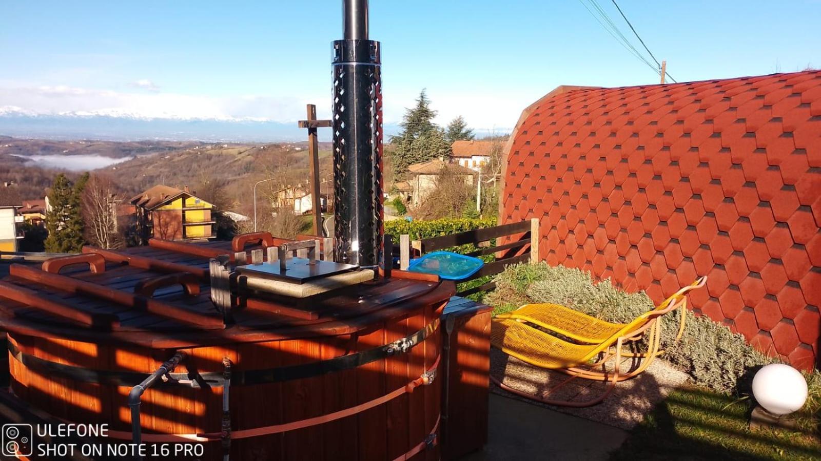 La Tana Dello Scoiattolo - Adults Only Bed & Breakfast Murazzano  Exterior photo
